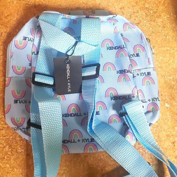 Kendall and Kylie Rainbow Backpack 🌈 - Picture 3 of 5